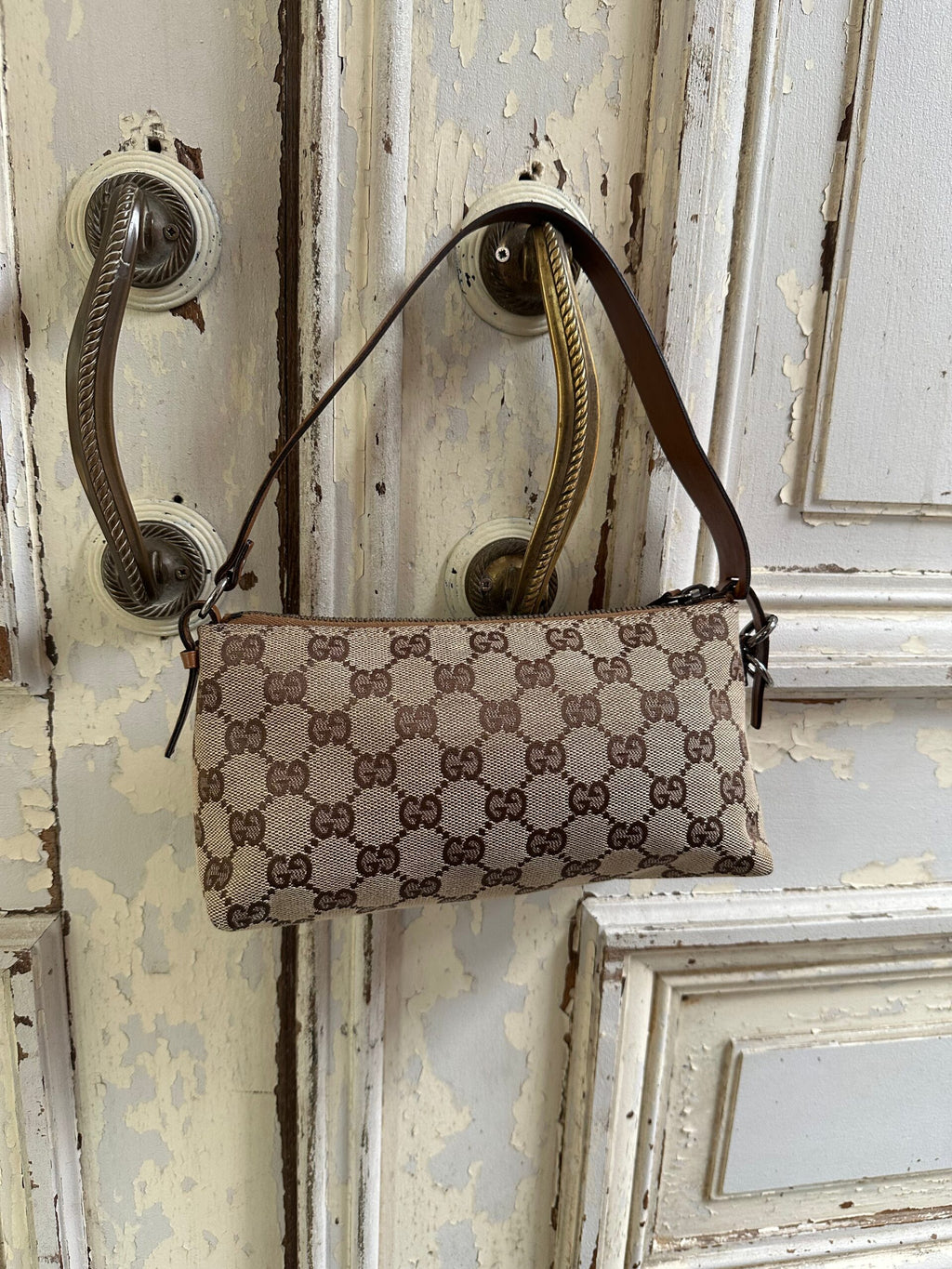 GUCCI MONOGRAM SHOULDER BAG