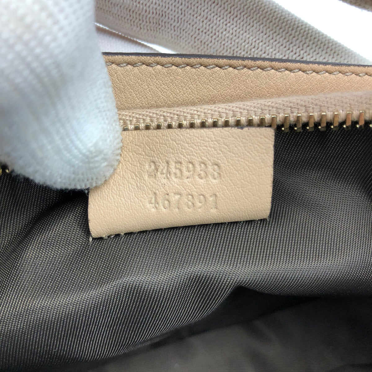 GUCCI MONOGRAM SHOULDER BAG