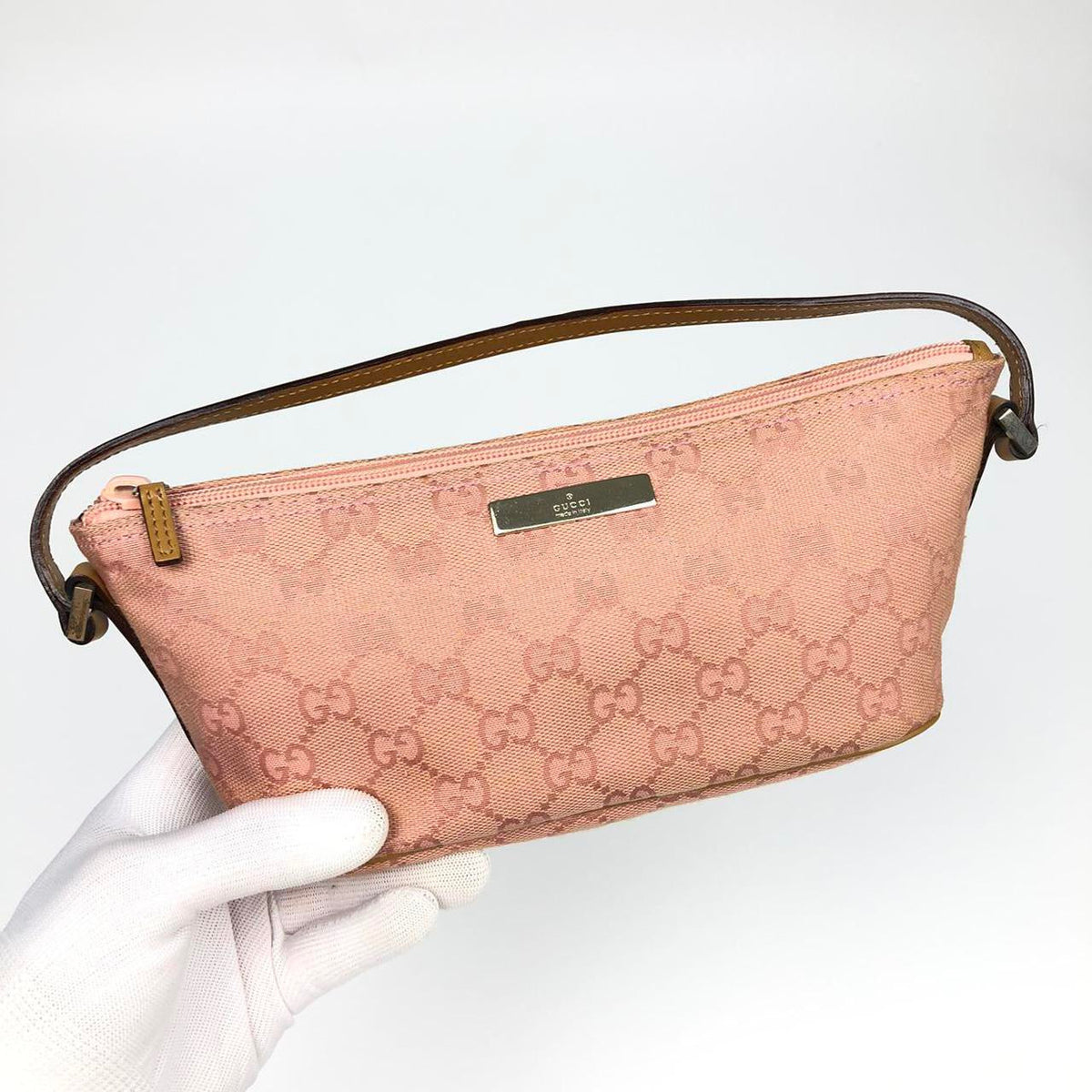 GUCCI MONOGRAM SHOULDER BAG