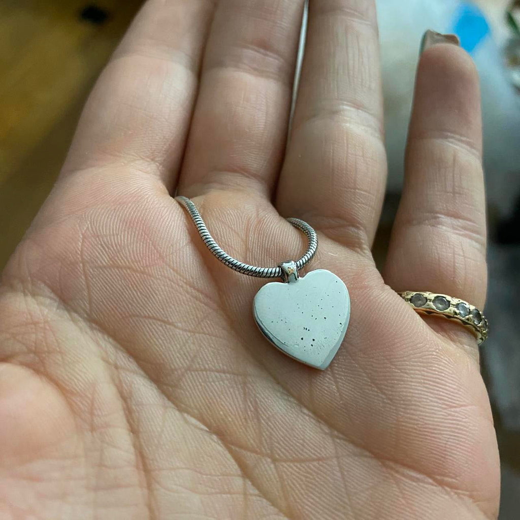 CHRISTIAN DIOR HEART NECKLACE