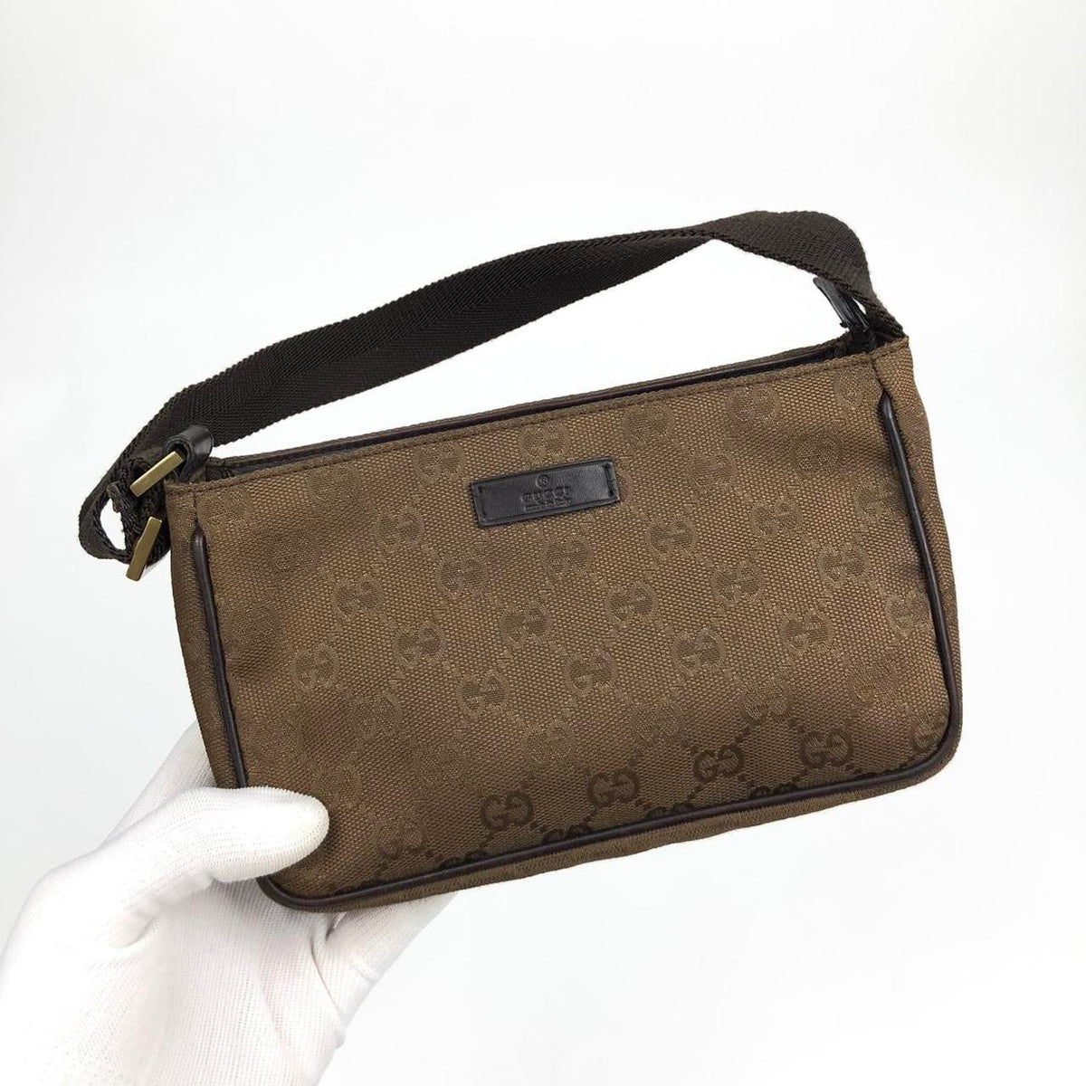 GUCCI MONOGRAM SHOULDER BAG