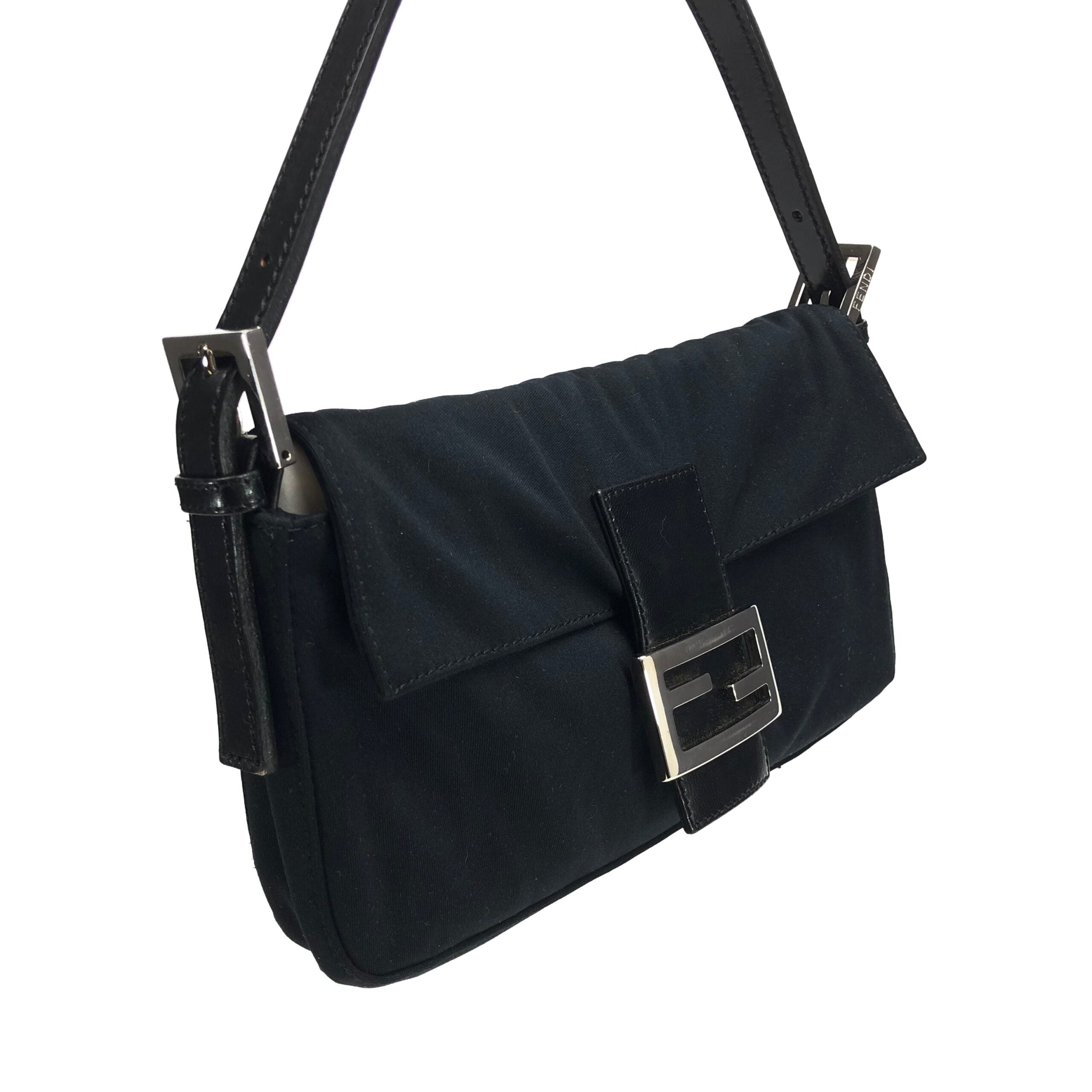 FENDI BAGUETTE SHOULDER BAG